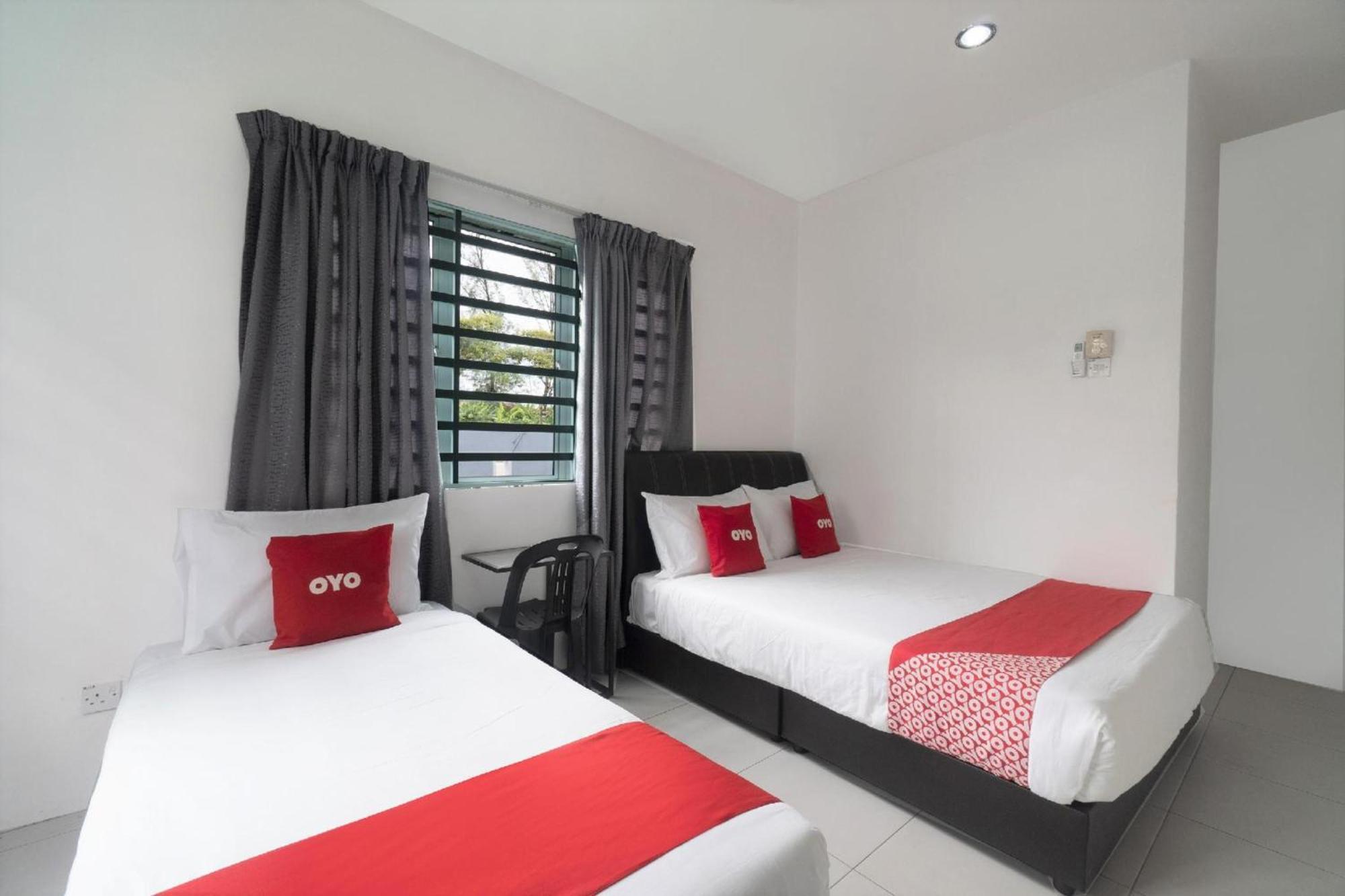 Oyo 91089 Motel Fasa 2B Seri Manjung Exterior foto