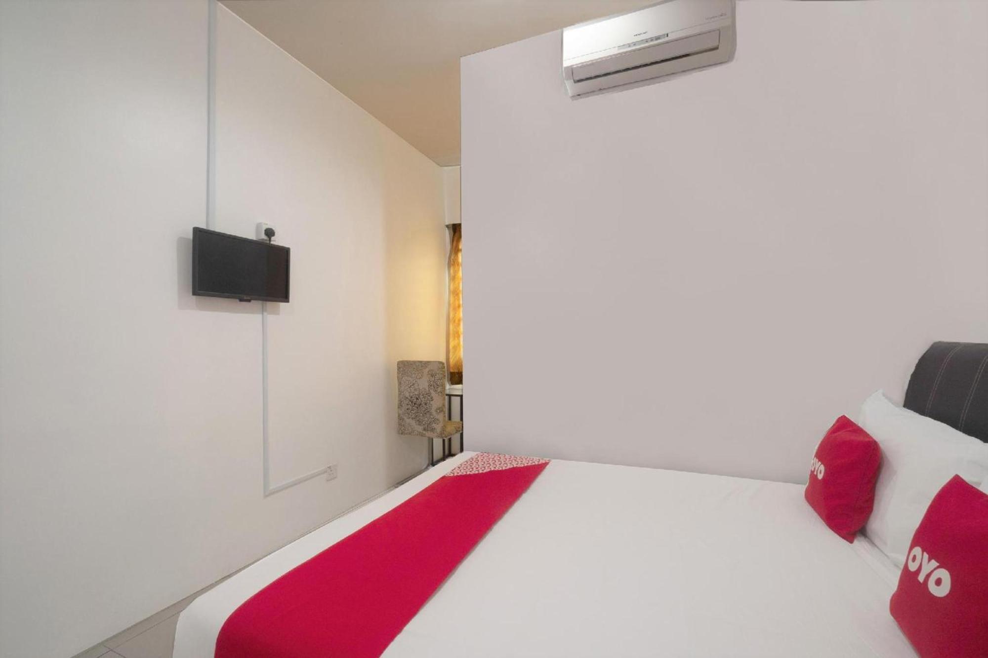 Oyo 91089 Motel Fasa 2B Seri Manjung Exterior foto