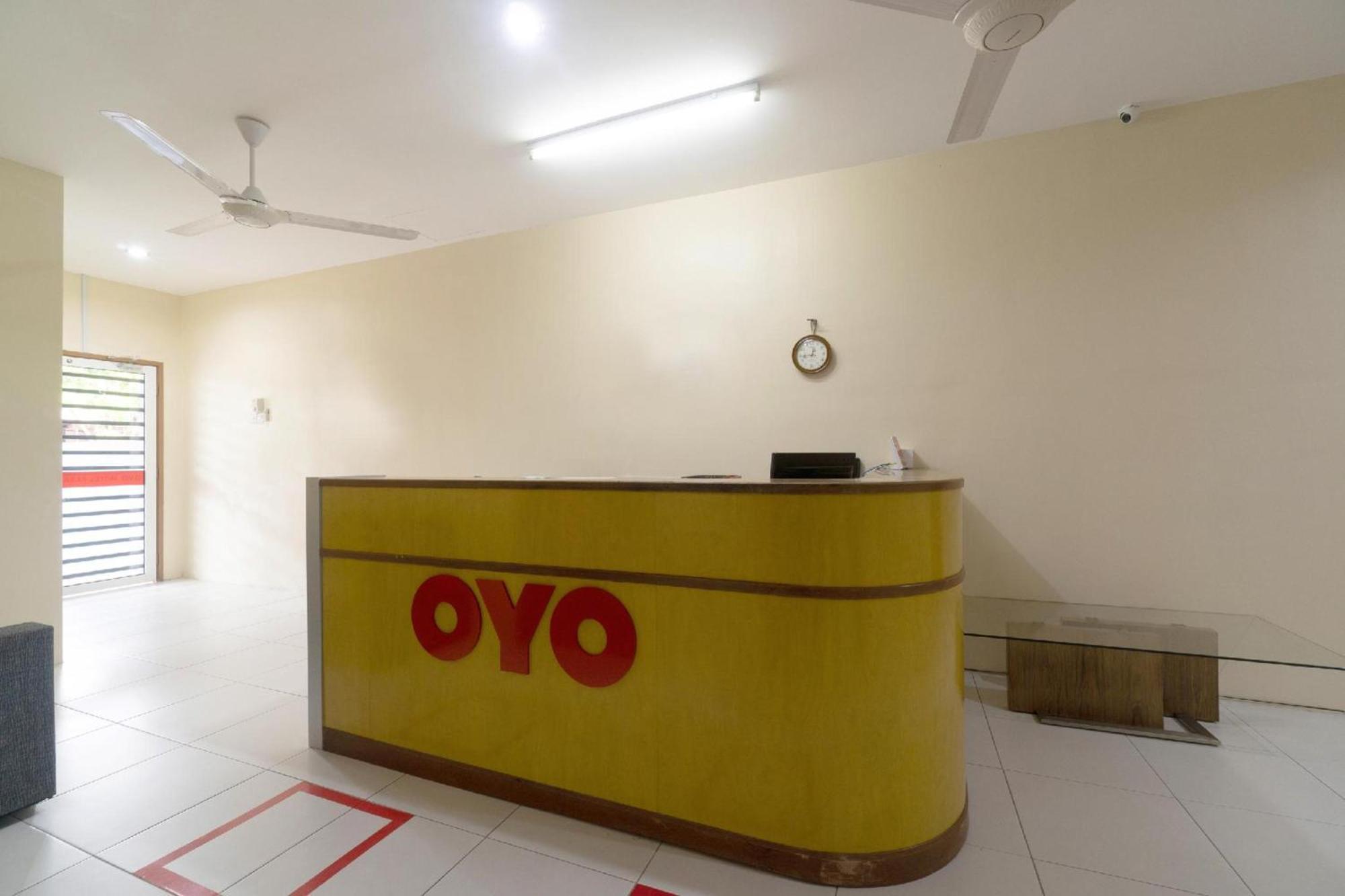 Oyo 91089 Motel Fasa 2B Seri Manjung Exterior foto