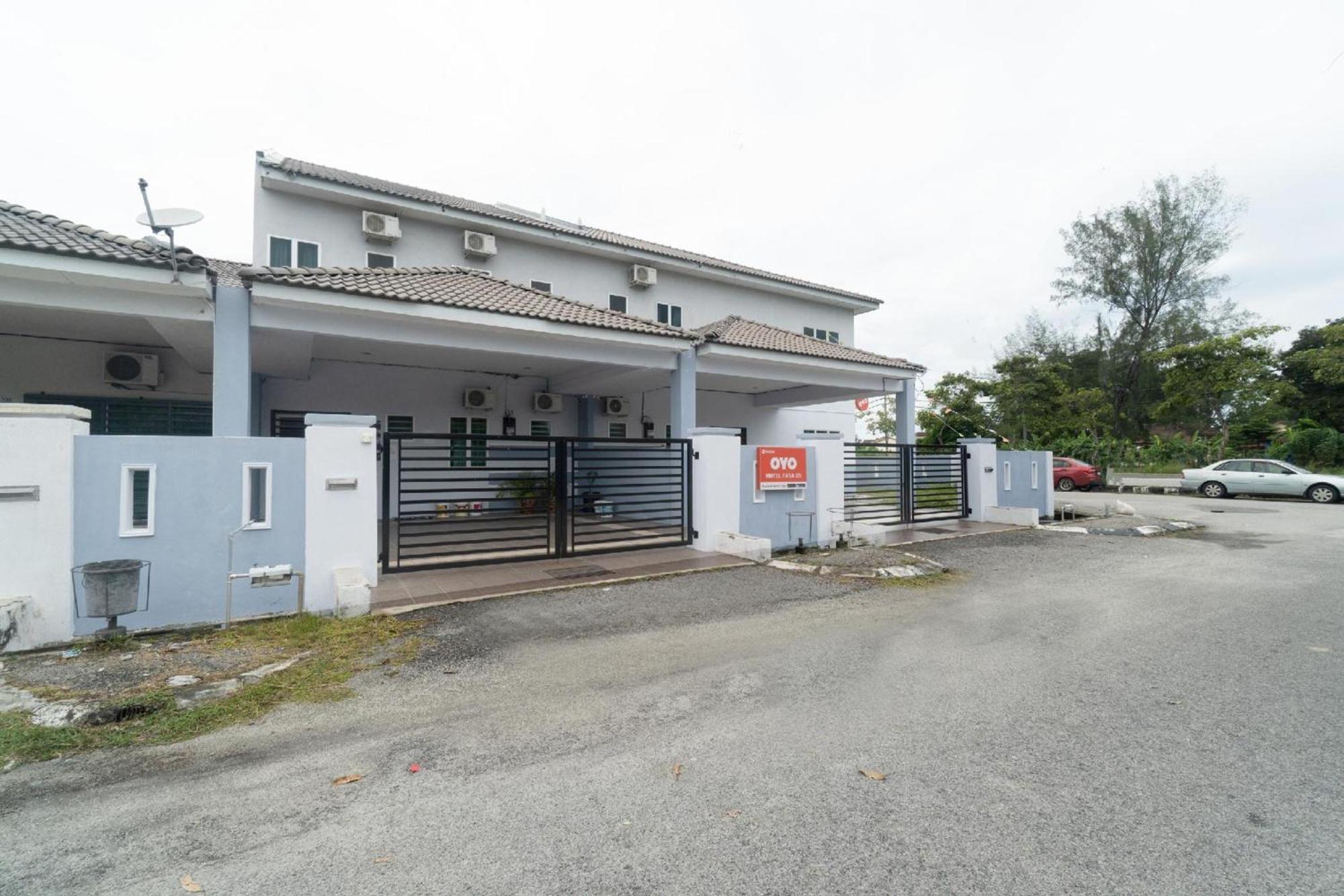 Oyo 91089 Motel Fasa 2B Seri Manjung Exterior foto